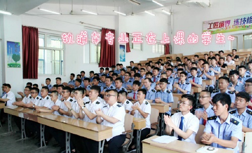 石家莊東華鐵路學(xué)校春季班能升大專嗎？